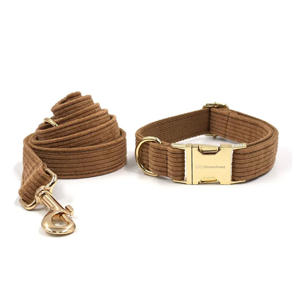 Bruine corduroy halsband en riem