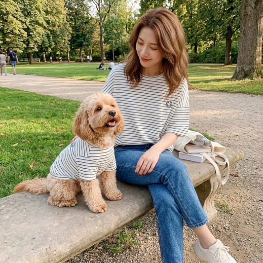Matching T-Shirt Hond en baasje in park