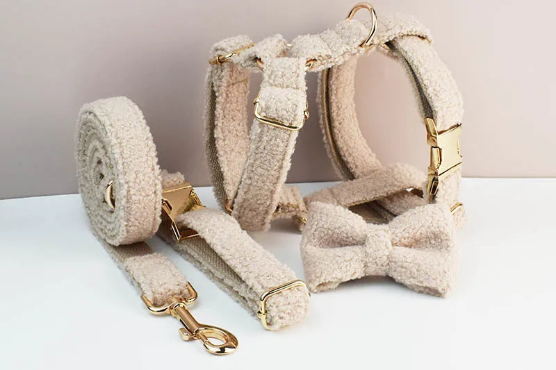 Teddy Ready - 4-Delige Set met Tuigje, Halsband, Riem en Strik - Faux White